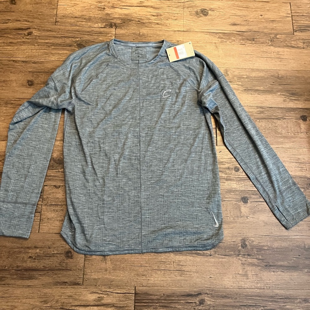 Cavs Nike long sleeve